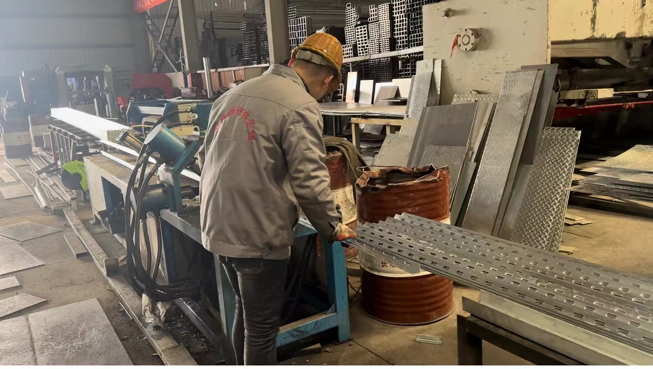 Non-Alloy U Beam Steel Channel Standard Sizes for C Purlin Invoicing by Actual Weight