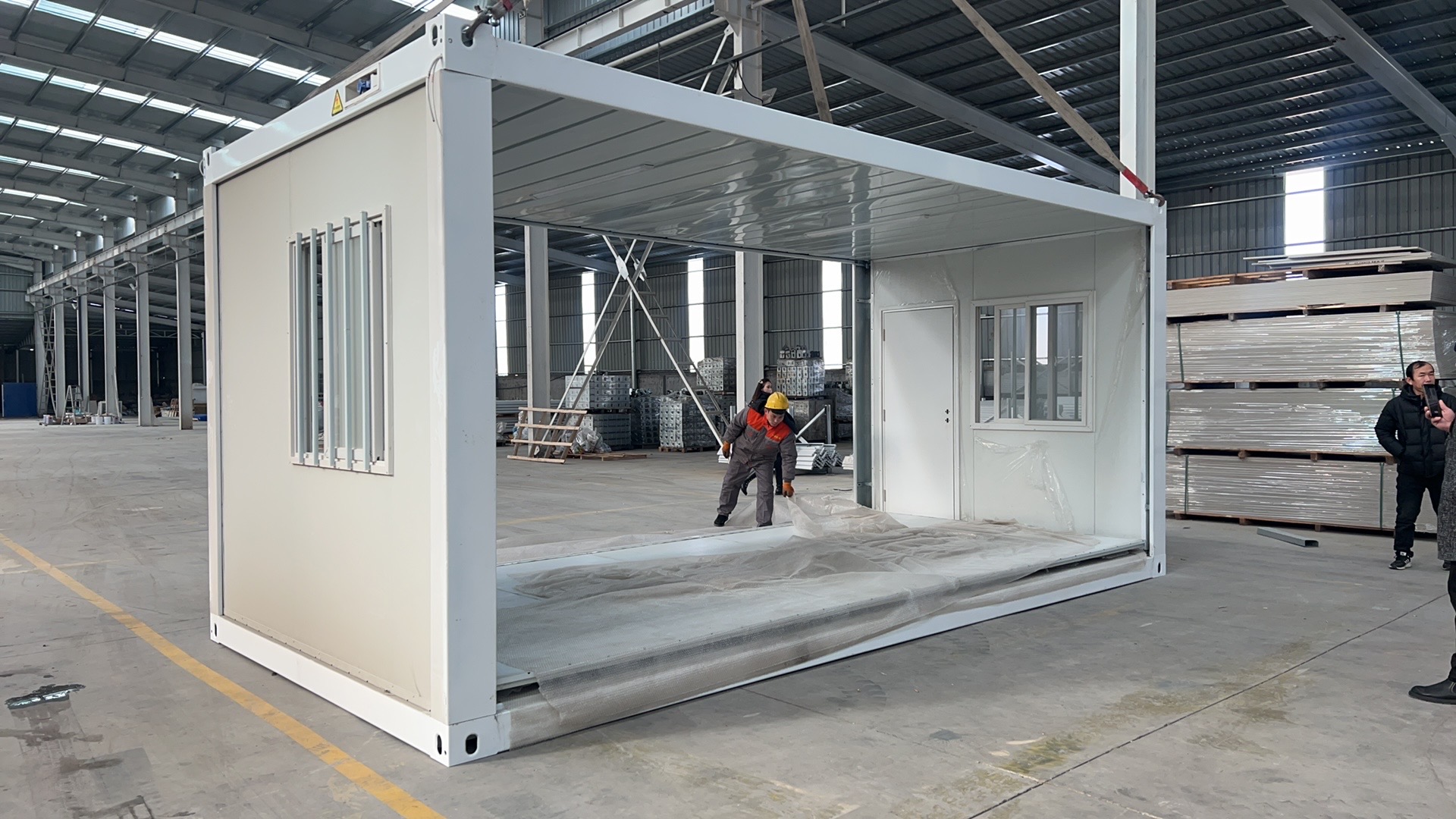 High Wind Rating Folding Container Prefabricated House Customizable Color 20ft Prefab House with Quick Assembly Design