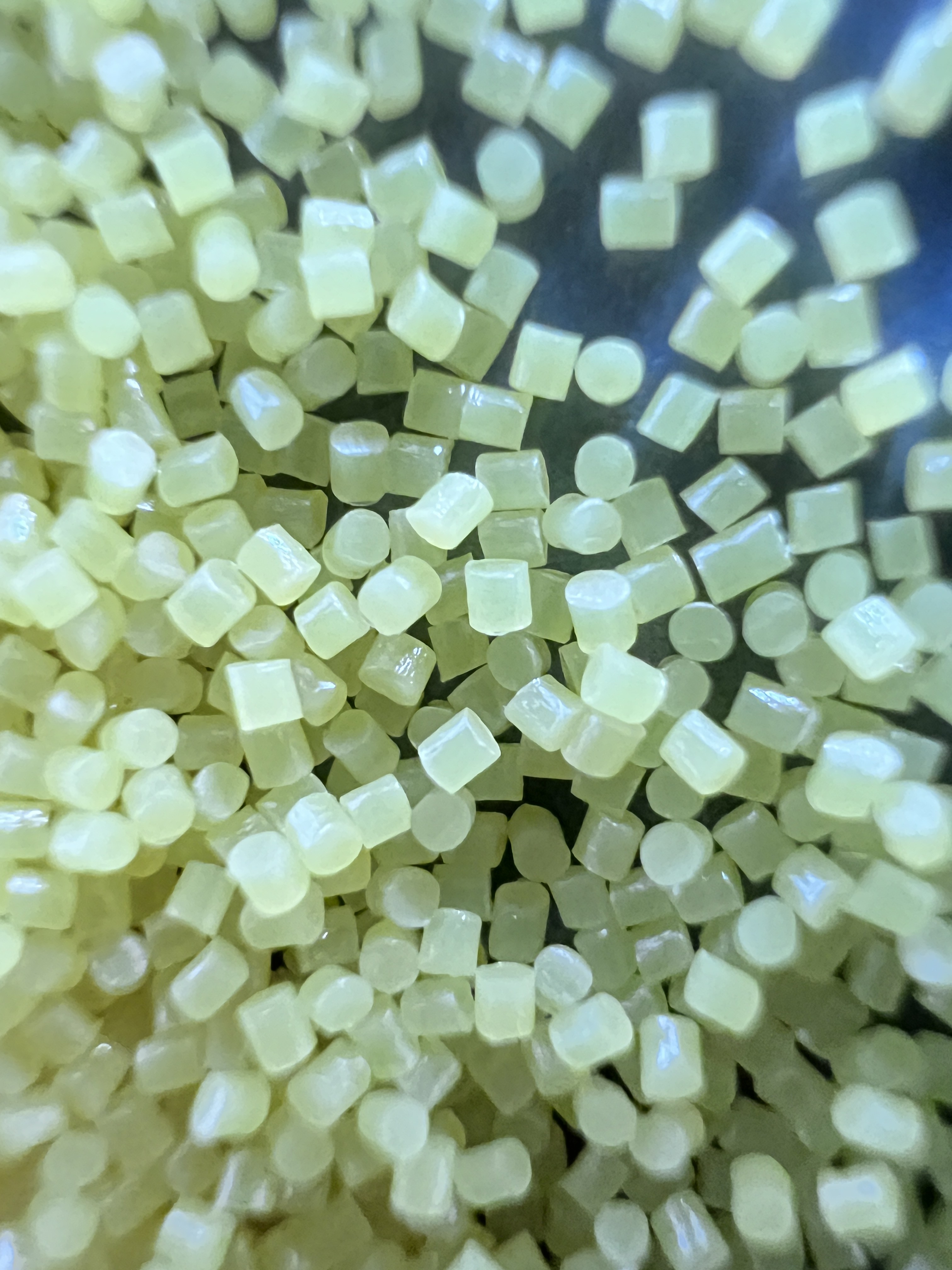 0.4*0.4mm Plastic Media Stripping Polishing Plastic Beads For Sandblasting