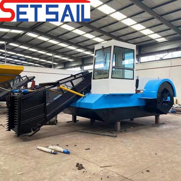 Convenient Aquatic Plant Harvester with Harvesting Function and 3m-6m Cutting Width