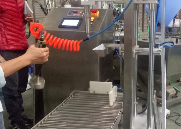 Quality Barrel Weighing Volumetric Liquid Filling Machine  PLC Control  System for sale