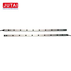 China Heavy-Duty IP67 Waterproof Infrared Light Curtain 12-24V Warehouse Gates Robotic Arms wholesale