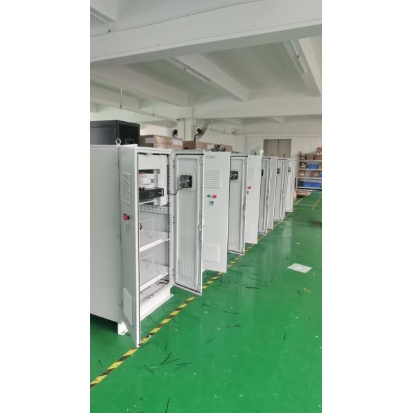 Stainless Steel Shell Data Center Distribution Cabinet with Tempered Glass Door and 19 Inch Size