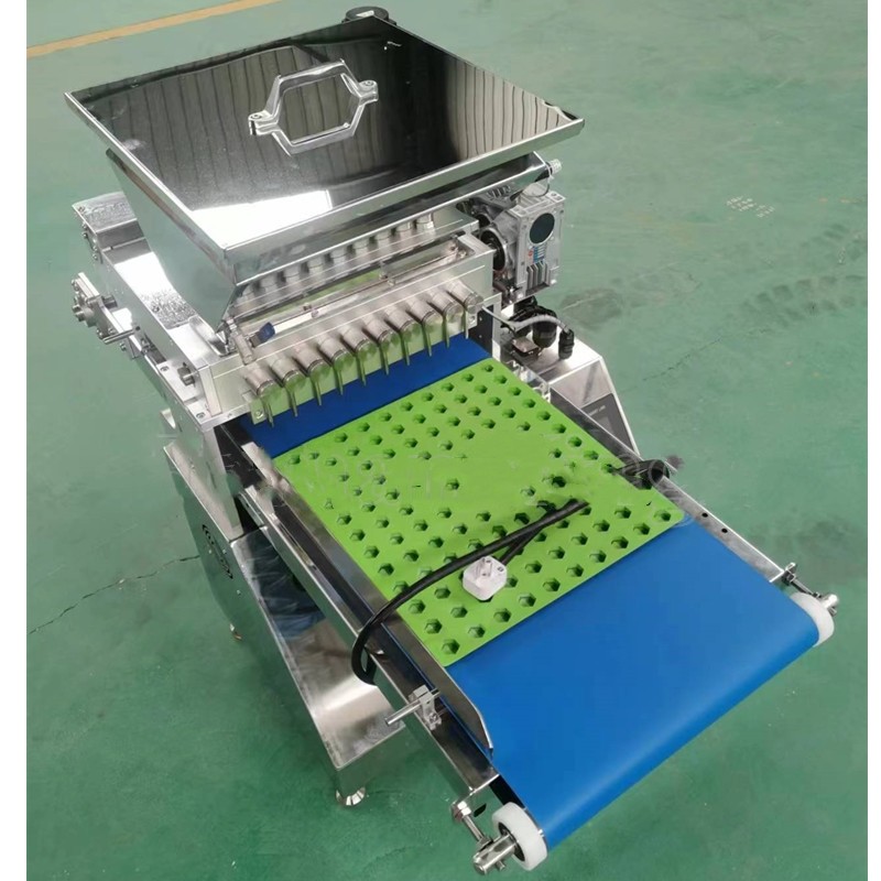 Small Business Desktop Automatic Sweet Hard Soft Candy Depositor Bear Gummy Chocolate Candy Making Pouring Machine