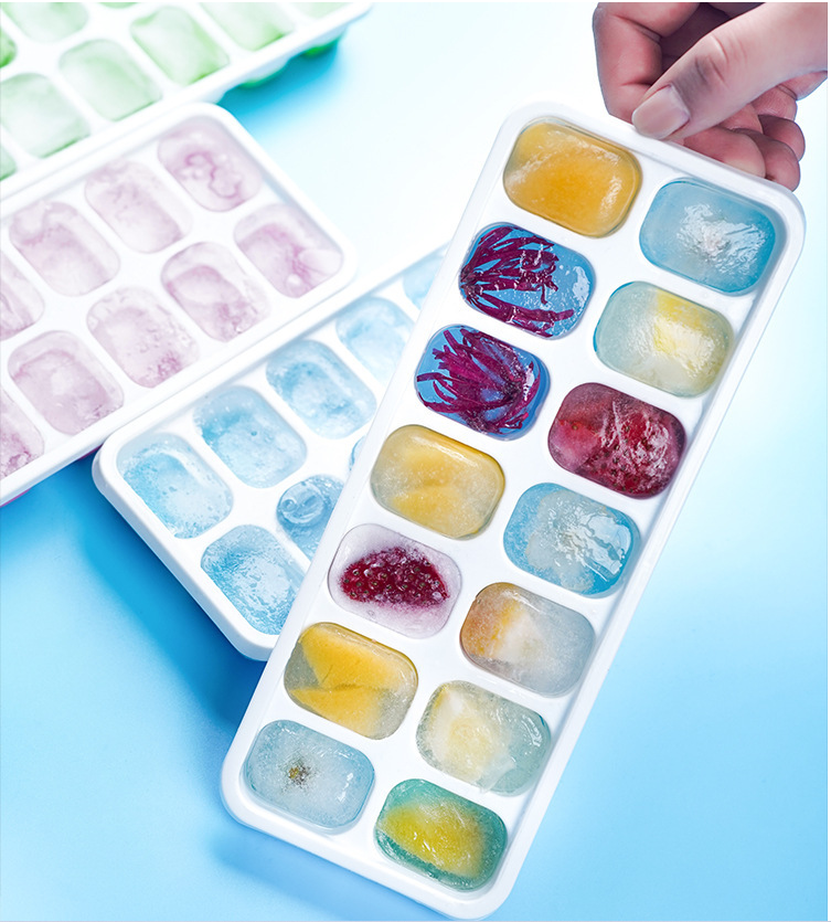 Stocked 14 Cavity Ice Cube Maker Molds with Lids and Bpa Free PP Plastic
