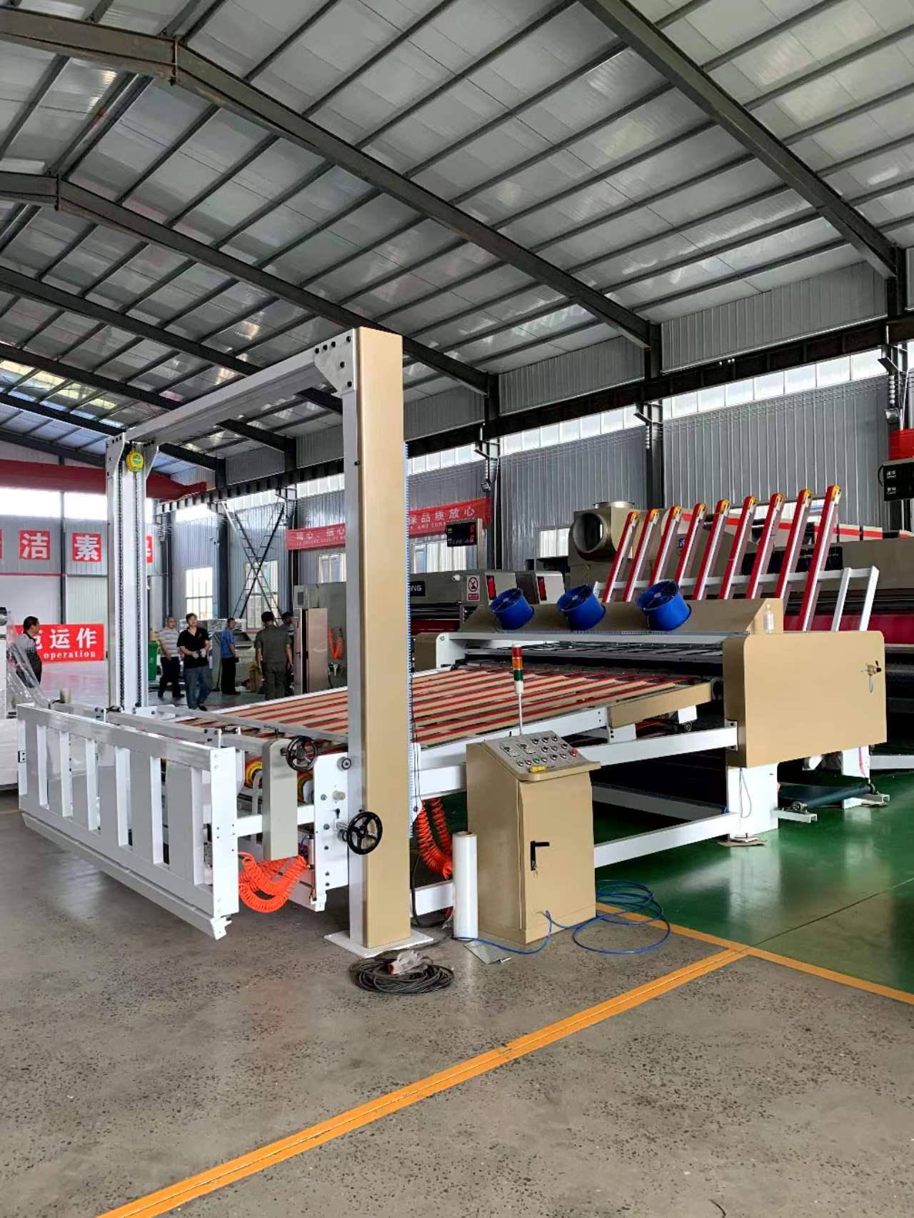 High Speed Corrugated Board Stacker Machine with Steam Heating and Various Flute Widths