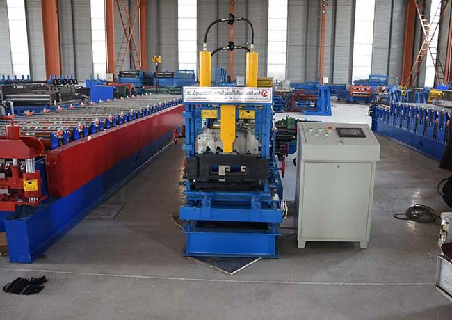Cold Steel C And Z Purlin Machine , Profile Rolling Shutter Strip Making Machine