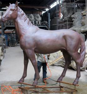 China Realistic Bronze Large Animal Garden Sculptures Red Life Size Metal Horse Sculpture wholesale