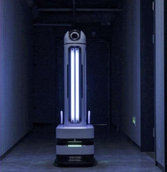 Quality Infrared Temperature Autonomous 270uv I CM2 UV Cleaning Robot for sale