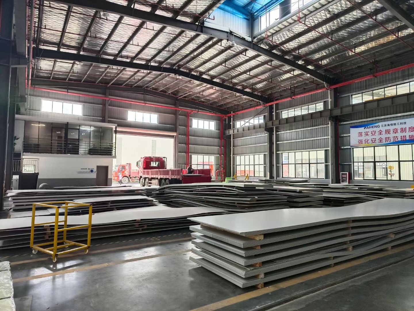 Cold Rolled AISI 441 DIN1.4509 Stainless Steel Sheet 0.3-4mm With EN10204-3.1 Certificate