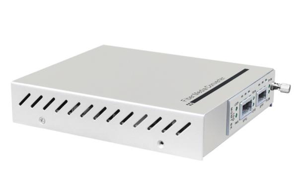 Quality XFP to XFP 10G Optical Fiber Repeater Management Fiber Converter with 3R Repeater for sale