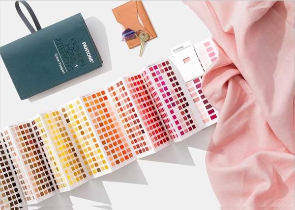 Quality Cotton Version Pantone Color Guide , Pantone Color Chart Easy Carrying for sale