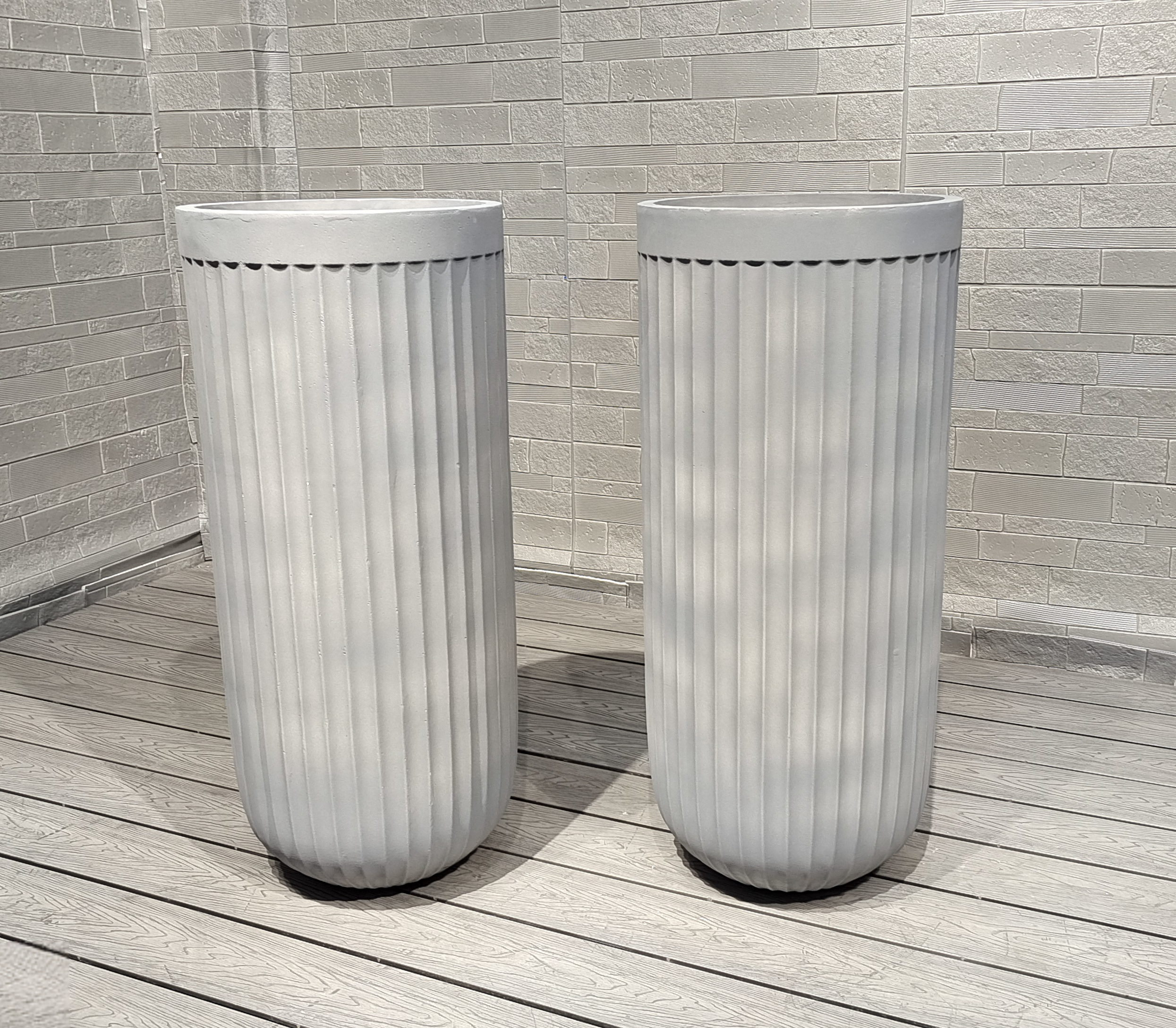 Tall Cool-toned Gray Linear Dimension Round Fiber Clay Planter Deluxe Decoration Project