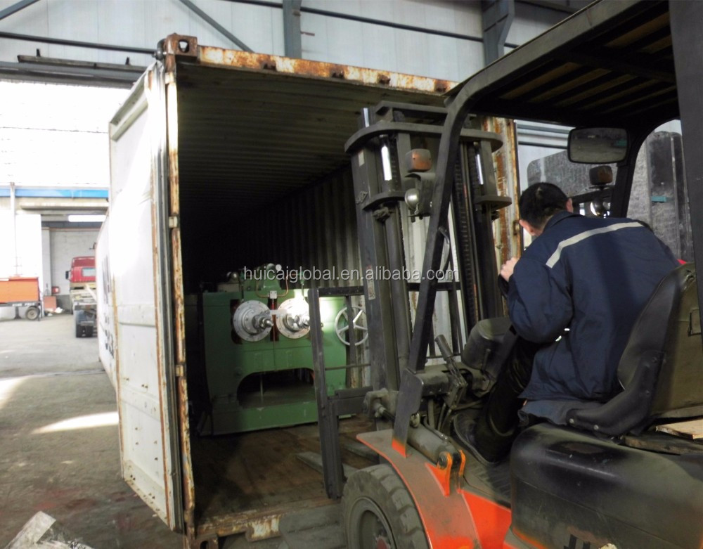 Solid Tire Vulcanizing Machine with 125 rpm Screw Speed and One or Two Screw Design