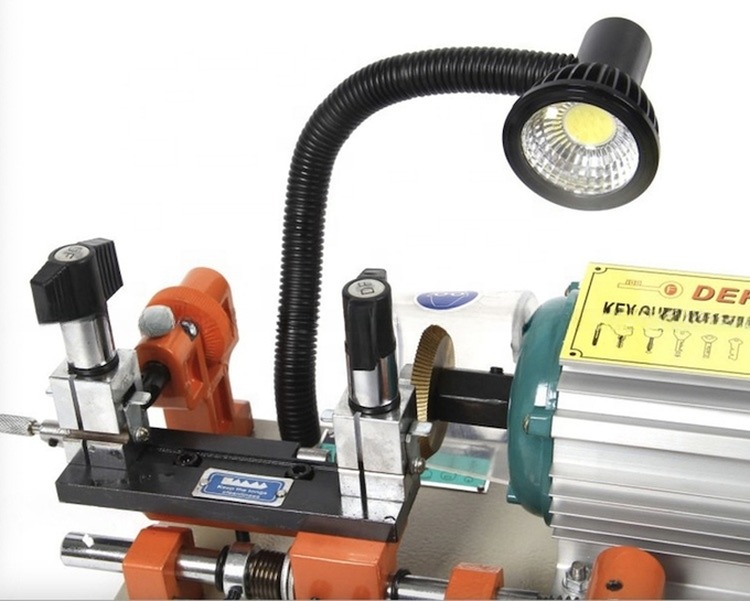 Titanium Steel DeFu 339C Key Machine Automatic Duplicating Key Cutting at 9800RPM Speed