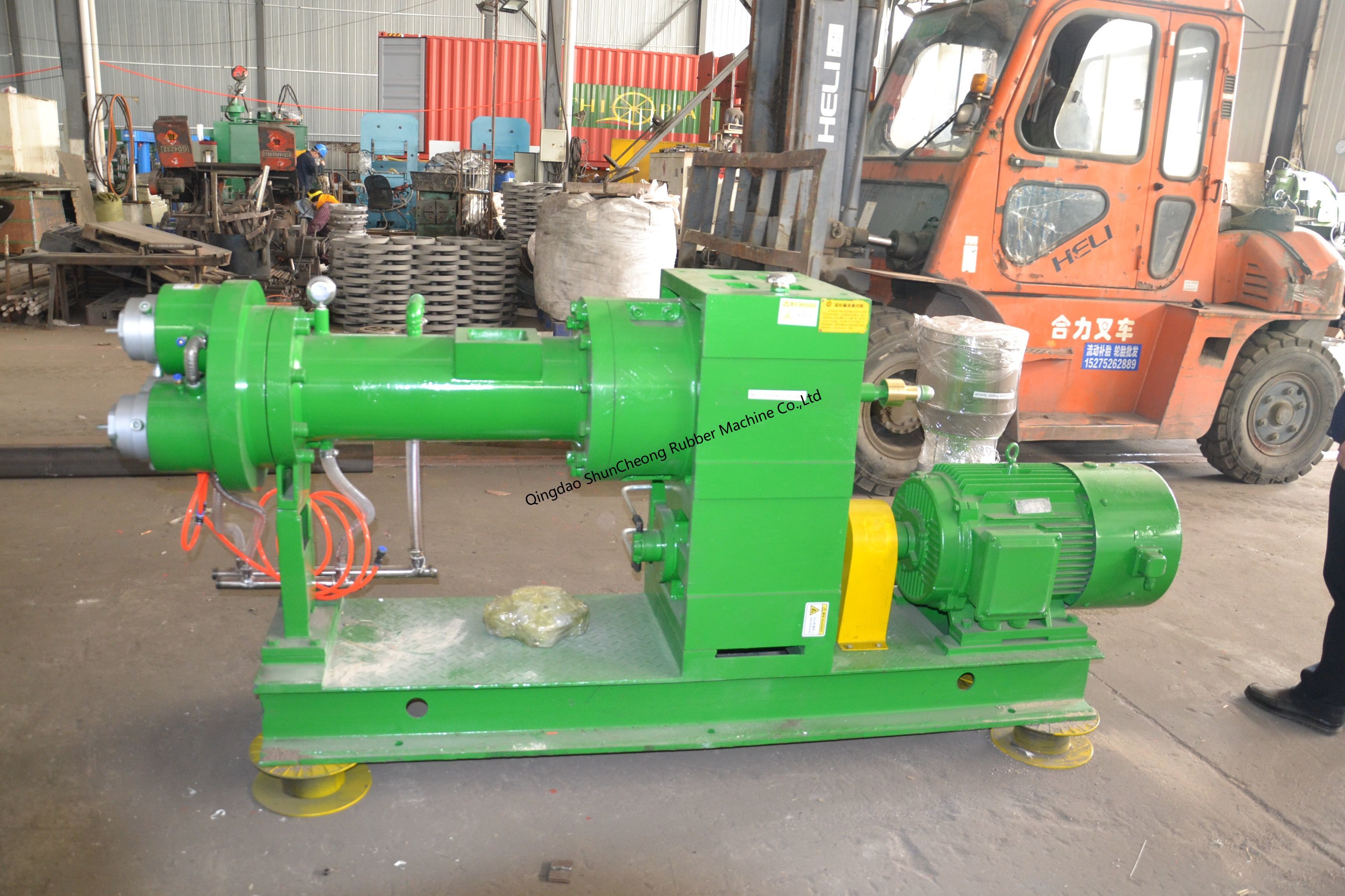 Silicone Rubber Vacuum Hose Machine / Rubber Extruder Machine