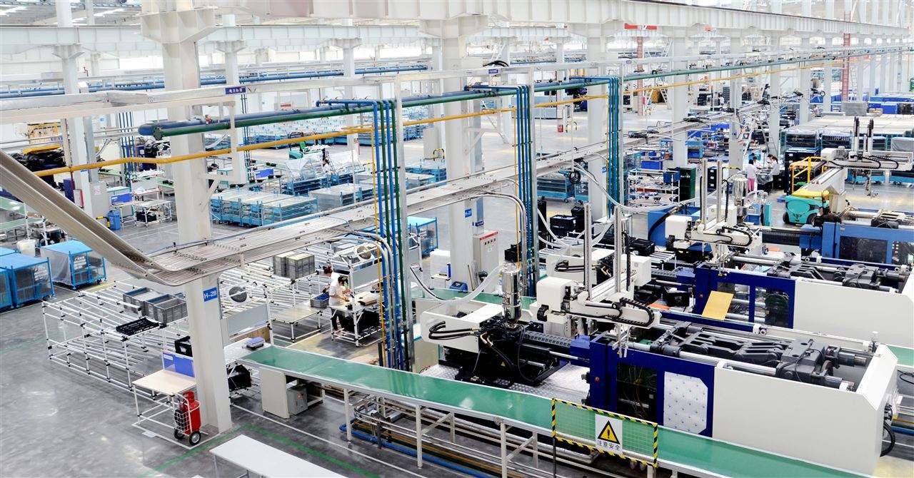 8Kg Max Loading Injection Molding Robot 350 - 450T Injection Press Range