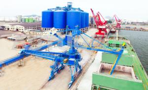 200 - 1500t/H Mobile Ship Unloader Energy Saving Environmental Protection