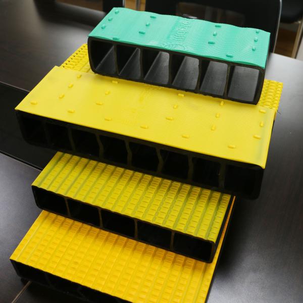 JWELL Profile Extrusion Machine PE Marine Pedal Making Machine