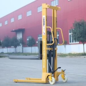 China Portable hand forklift 2000kg hydraulic manual pallet stacker for sale on sale