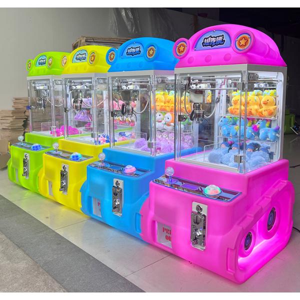 High Quality Children Game Machine Gift Claw Machine Mini Claw Machine Toy For Kids