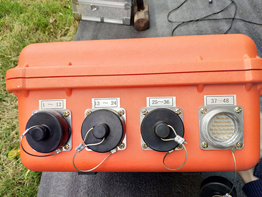 Geophysical Survey Seismic Exploration Device Surface Wave Reflection