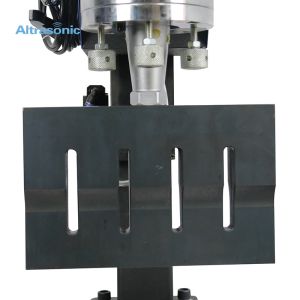 China Single Phase 60hz Ultrasonic Plastic Welding Machine Automatic 15kHz wholesale