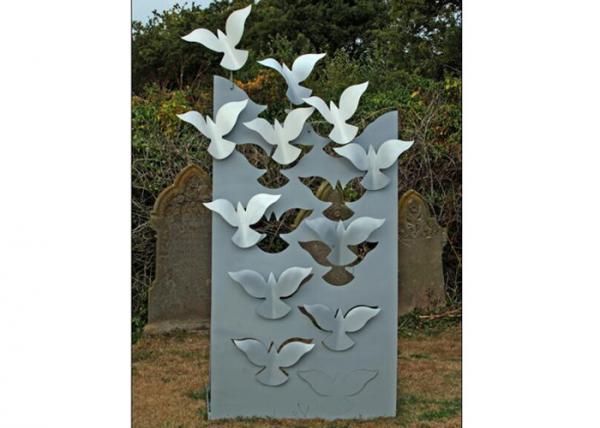 Quality Flying Large Metal Lawn Sculptures Animal Statue Wall Decoration Modern for sale