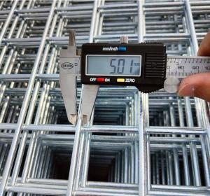 China 5mm Galvanized Welded Wire Mesh Panels 2x2cm 5x5cm 10x10cm on sale
