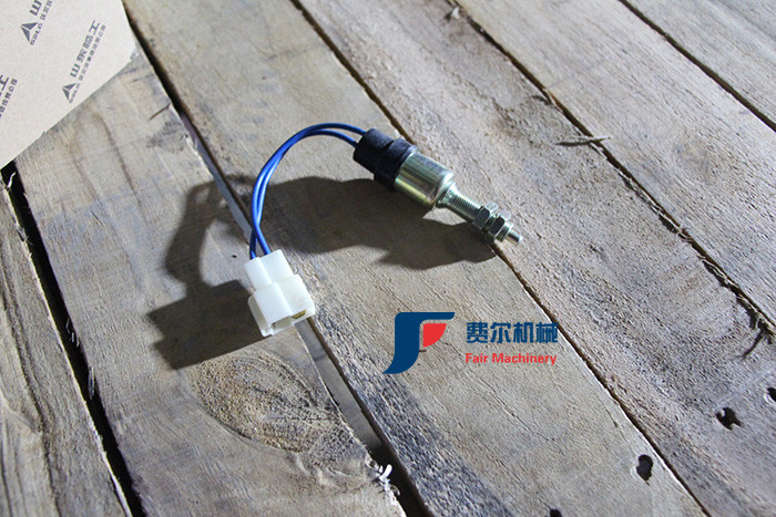 Custom XCMG Wheel Loader Spare Parts LW500FN Brake Light Switch 803678437