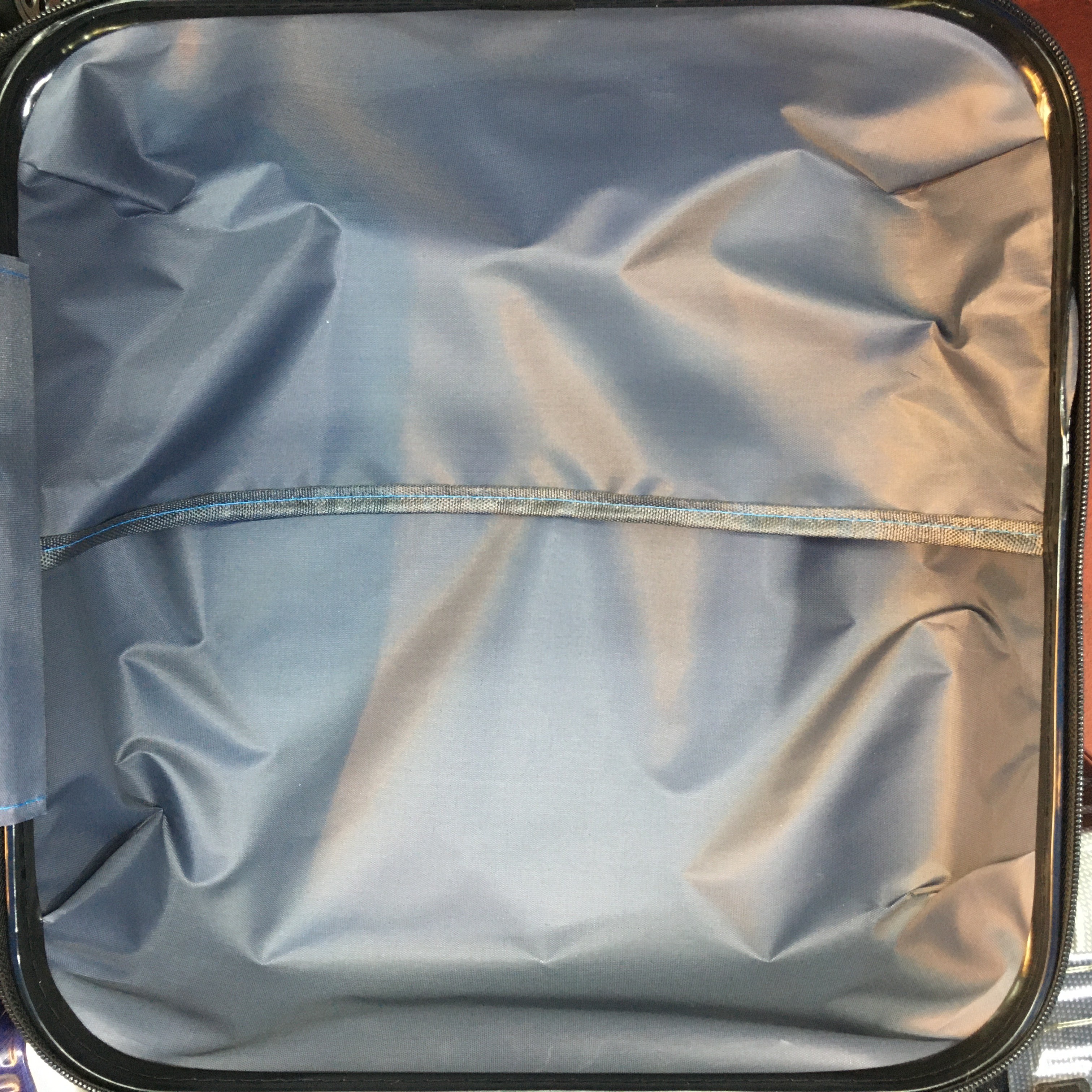 Discovering Wonderland Innovative Kids' Rolling Luggage 18 Inches For Young Explorers