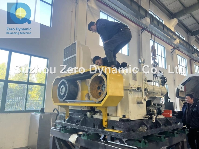 20 Ton Wind Turbine Rotor Balancing Machine , Hydro Generator Rotor Dynamic Balancer