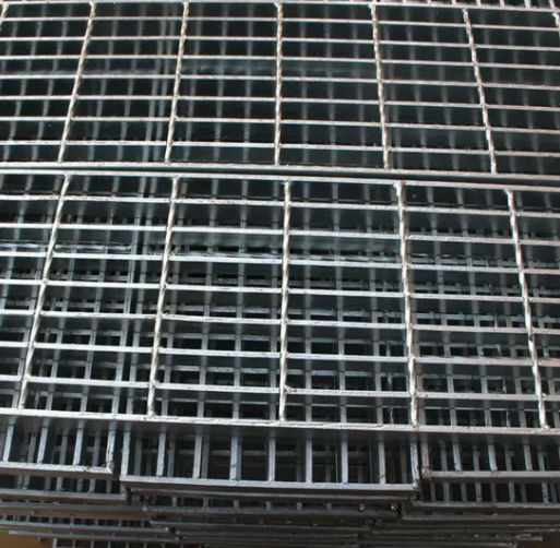 Galvanized Steel Grating Walkway Platform with Anti-Slip Surface and CE ISO Certification