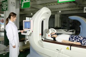 China Painlessness Disc Decompression Machine Spinal Decompression Table wholesale