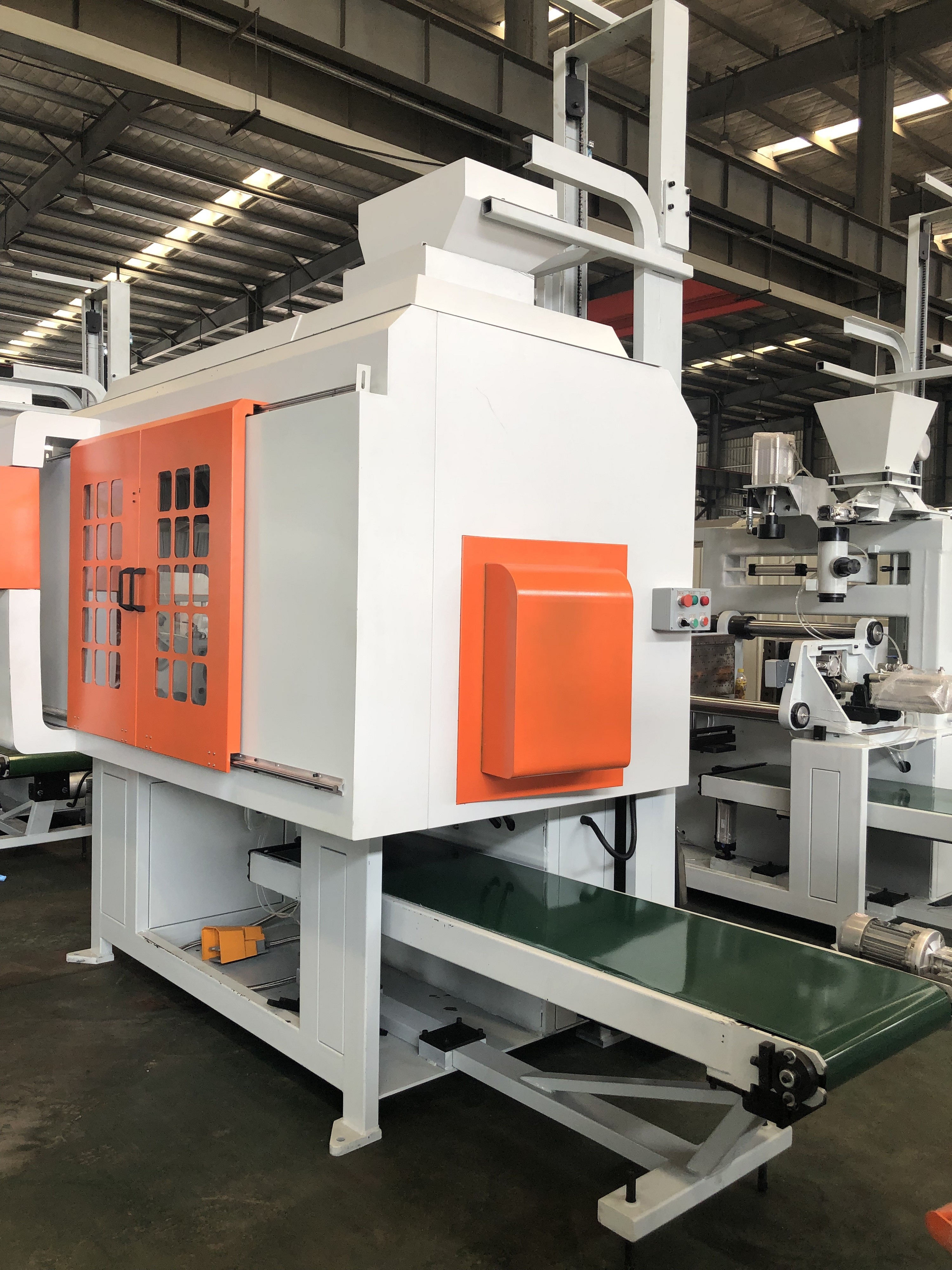 Sand Core Shooter Machine Core Making Machine With Automatic Blow Head Sand Loading