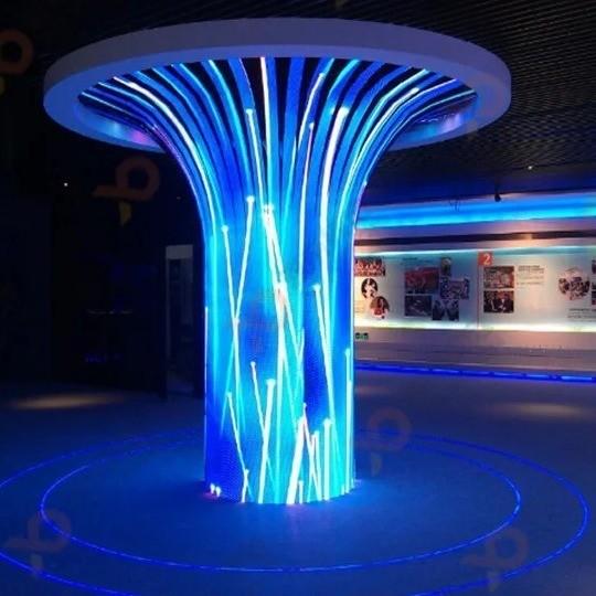 Quality 1500cd/Sqm P2.5 Full Color Soft LED Display Screen Curved Vertical Flexible LED Screen for sale