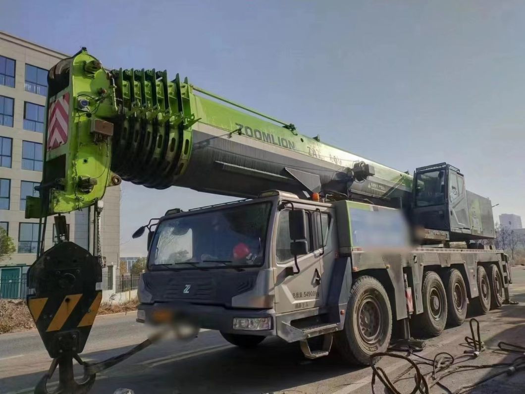 Zoomlion Heavy Industry Truck Crane All Road Crane 200 Tons for Sale