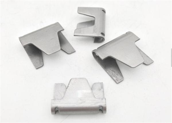Quality M87 CL-39 Concertina Razor Barbed Wire Fittings Galvanized Clips Long Service for sale