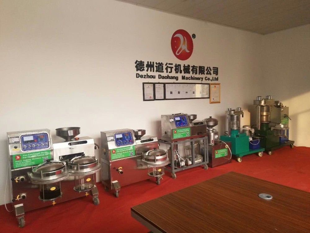 25Kg/H 80Kg Seed Oil Press Machine Steel Screw 4KW Cold Hot Press