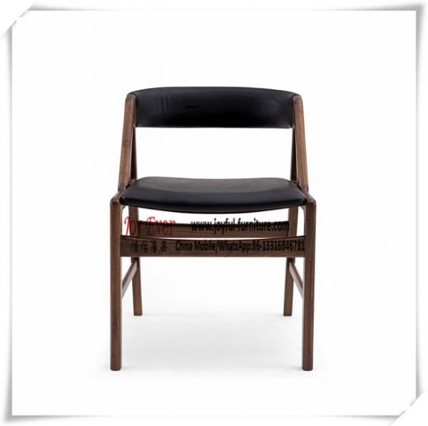 Quality Seating chair by Ash wood and Black leather in Nordic design for sale