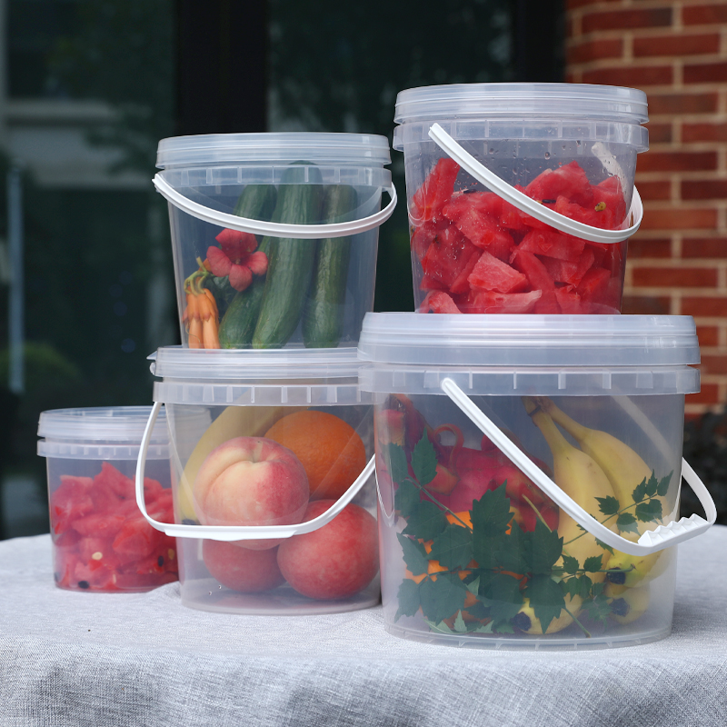 Store Your Ice in Style with 1000ml Round Plastic Bucket and Lid Set