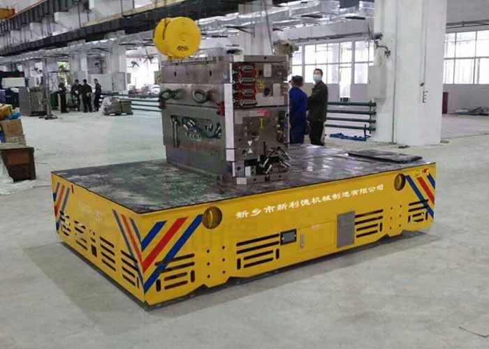10 t cargo plant trailer on cement floor with hydraulic lifting function