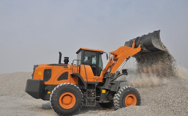 Quality High Intensity Compact Wheel Loader Large Breakout Force Flexibility for sale