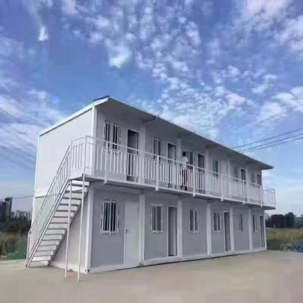 Prefab 3 Bedroom Luxury Container House With Aluminum Window And 5800*2480*2896mm