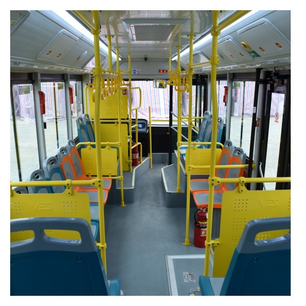 25 Seats Diesel City Bus LHD RHD 7.7m With 4 Cylinder Diesel Engines Emmission IV