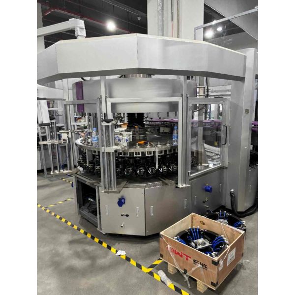 Beckhoff PLC Driven Automatic Labeler with Central Lubrication System