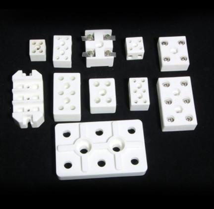 Quality High Temperature 2 Or 3 Pole 24A Steatite Ceramics Terminal Block Connector Insulators for sale