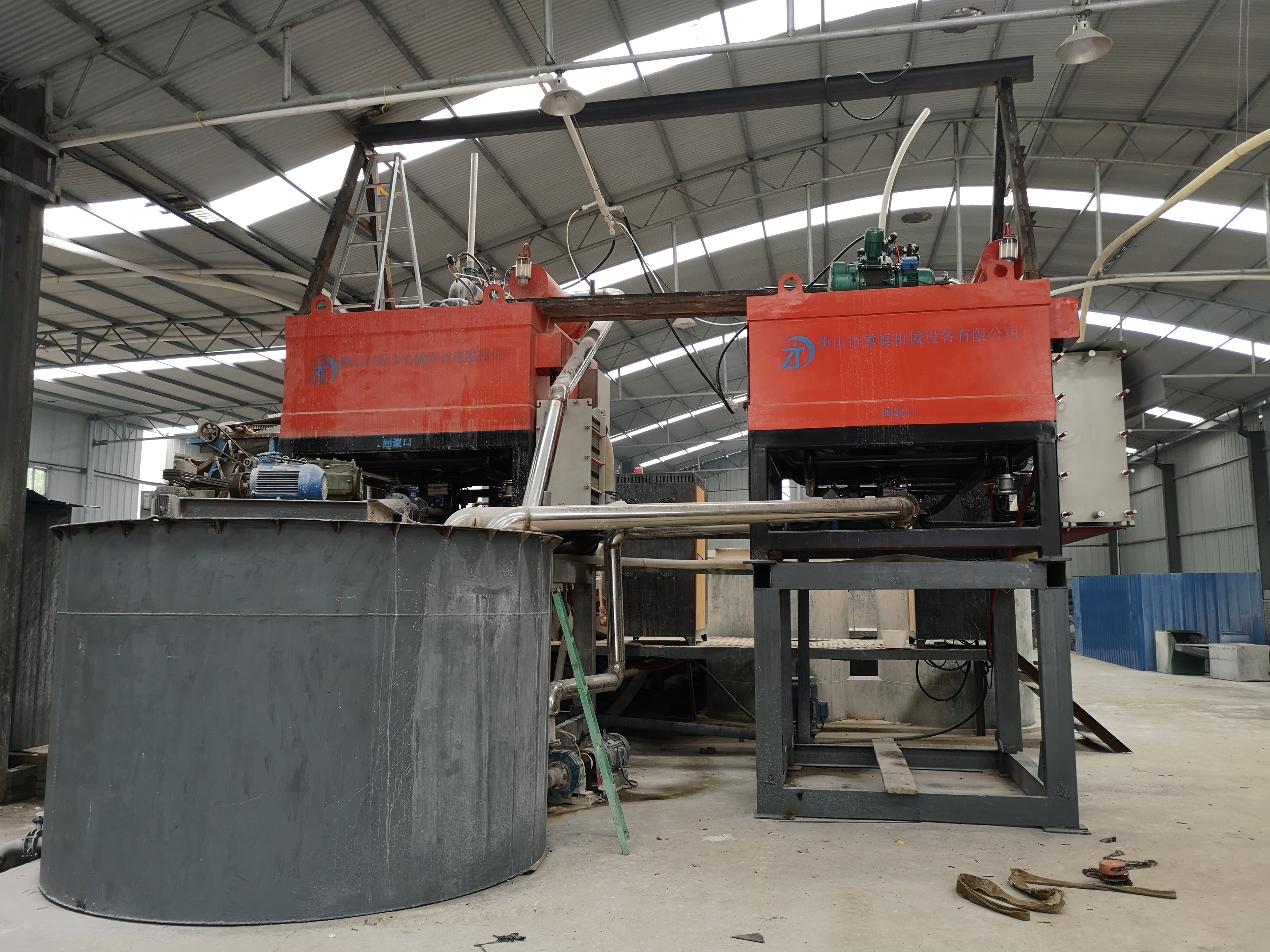 High-Frequency Magnetic Particle Extractor with Wide Feeding Size Range 30-325 mesh