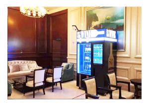 Huge Variety Adjustable Channel Wine Vending Machine With Elevator , Remote Function