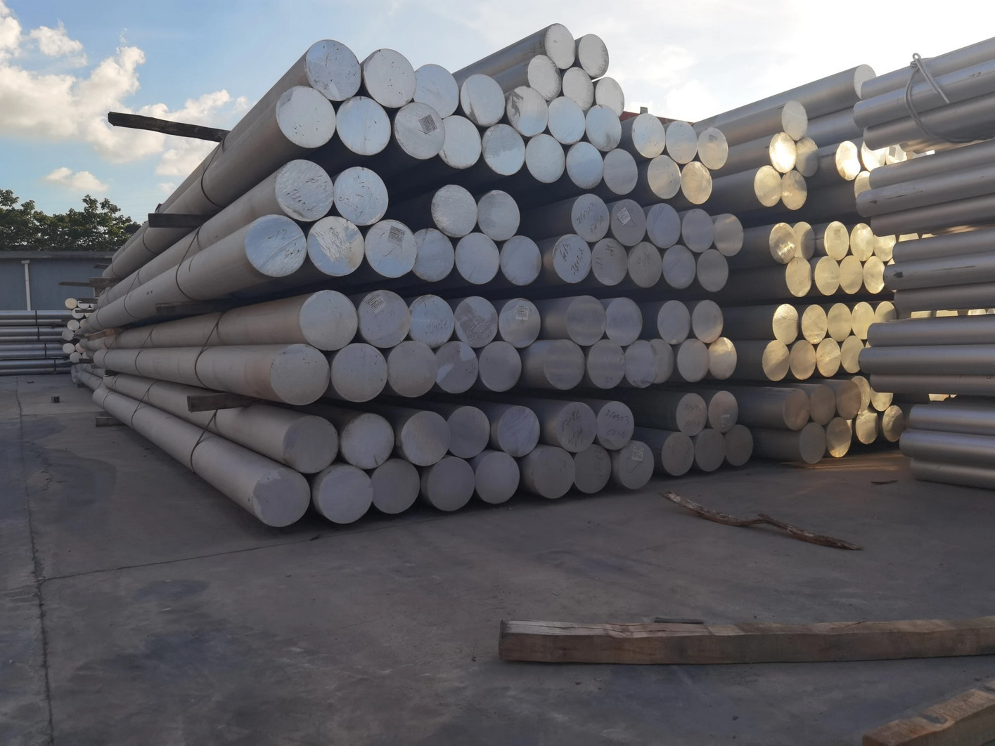 6063 6082 Aluminium Round Bar Mill Finish Aluminum Billets Rod